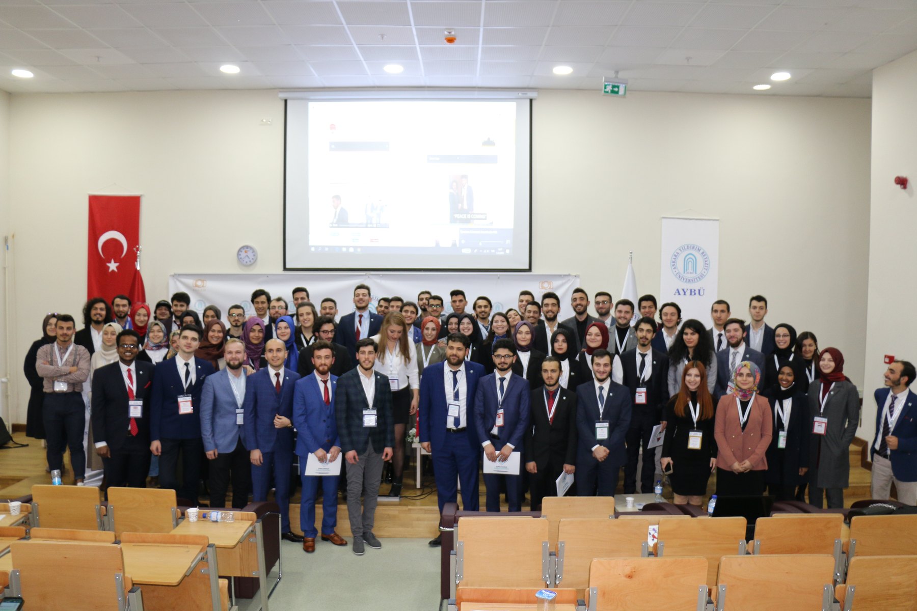 İkinci Diplomasi Simülasyonu aile fotoğrafı